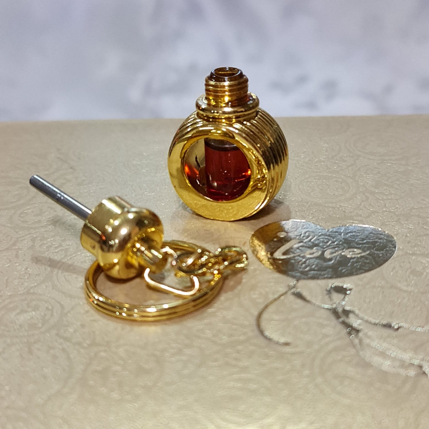 Natural Hoi An Agarwood Oil 1 cc《天然惠安沉油》